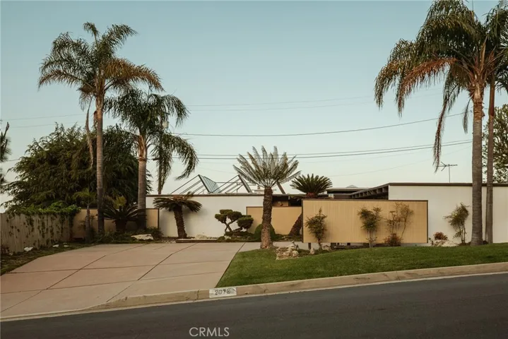 2072 Chandeleur Drive, Rancho Palos Verdes, California 90275