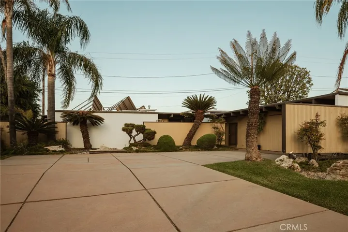 2072 Chandeleur Drive, Rancho Palos Verdes, California 90275