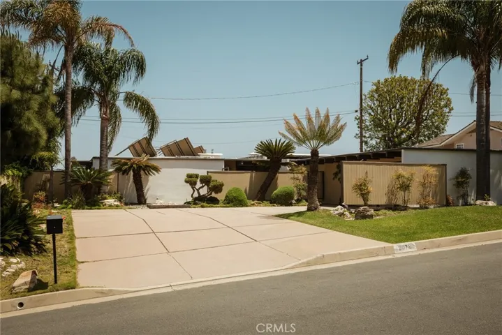 2072 Chandeleur Drive, Rancho Palos Verdes, California 90275