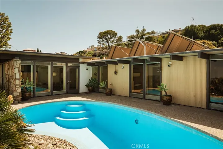 2072 Chandeleur Drive, Rancho Palos Verdes, California 90275