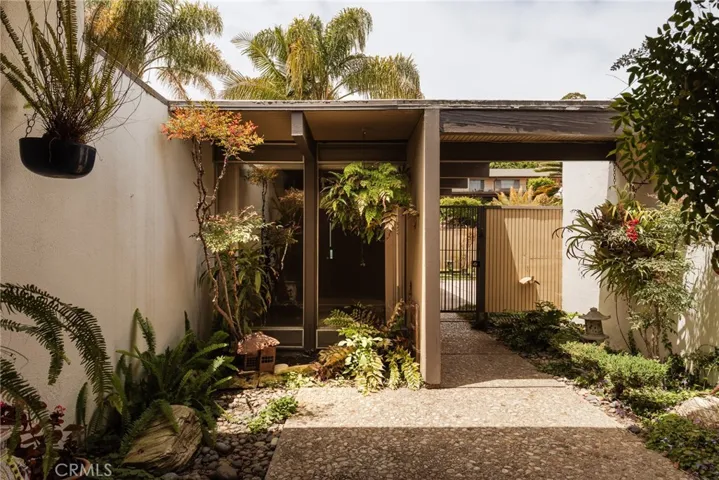 2072 Chandeleur Drive, Rancho Palos Verdes, California 90275