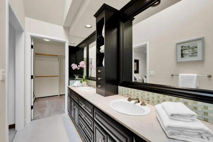 1527 Yew Street, San Mateo, California 94402