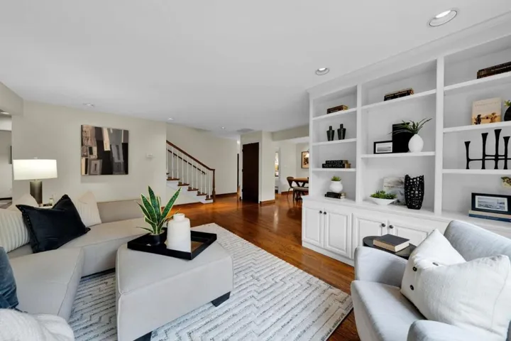 1527 Yew Street, San Mateo, California 94402