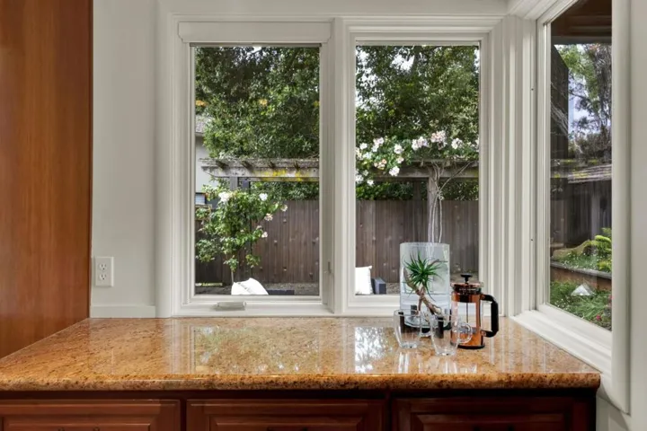 1527 Yew Street, San Mateo, California 94402