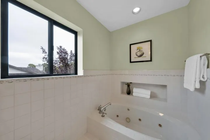 1527 Yew Street, San Mateo, California 94402