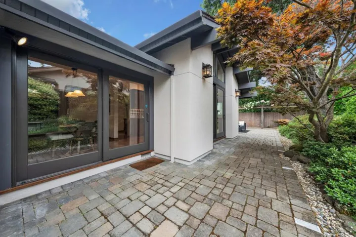 1527 Yew Street, San Mateo, California 94402