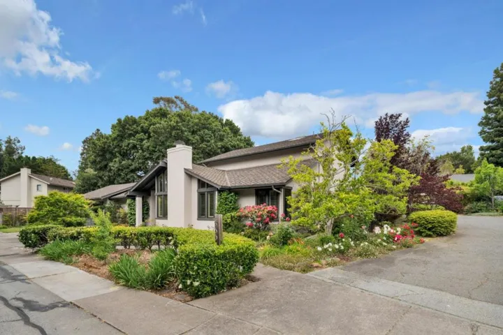 1527 Yew Street, San Mateo, California 94402