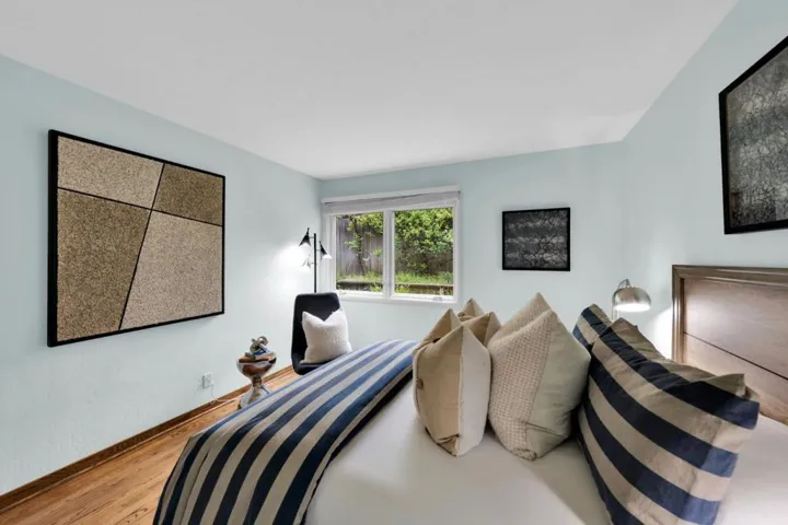 1527 Yew Street, San Mateo, California 94402