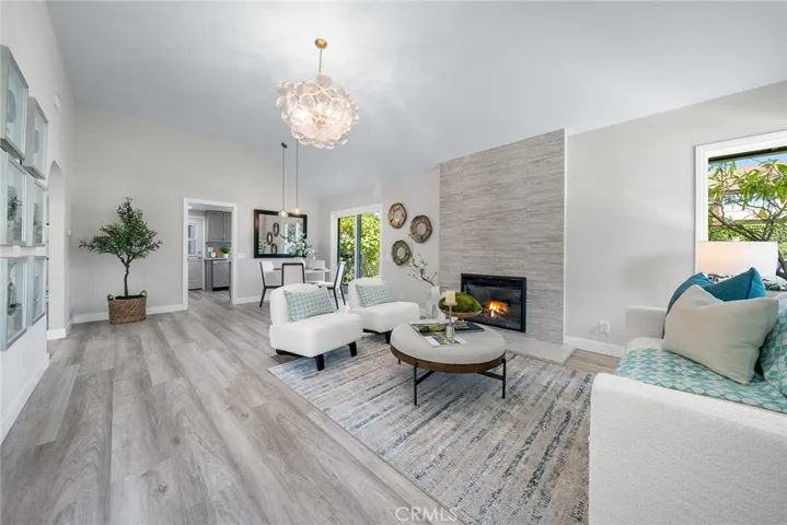 31 Rossano, Irvine, California 92620