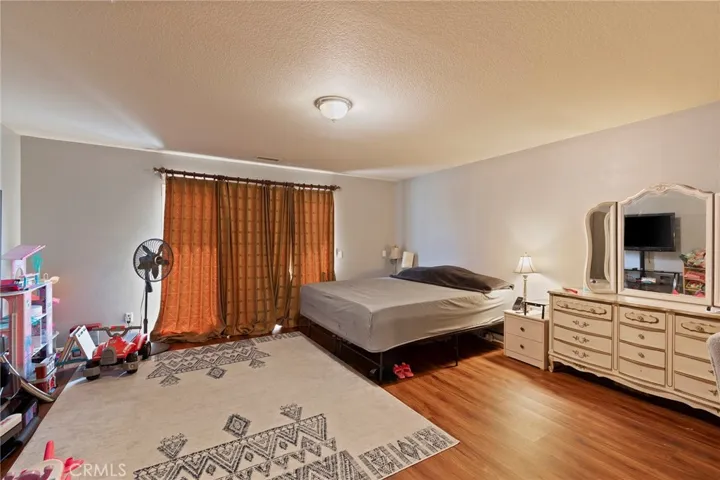 398 Avenue 6, Lake Elsinore, California 92530