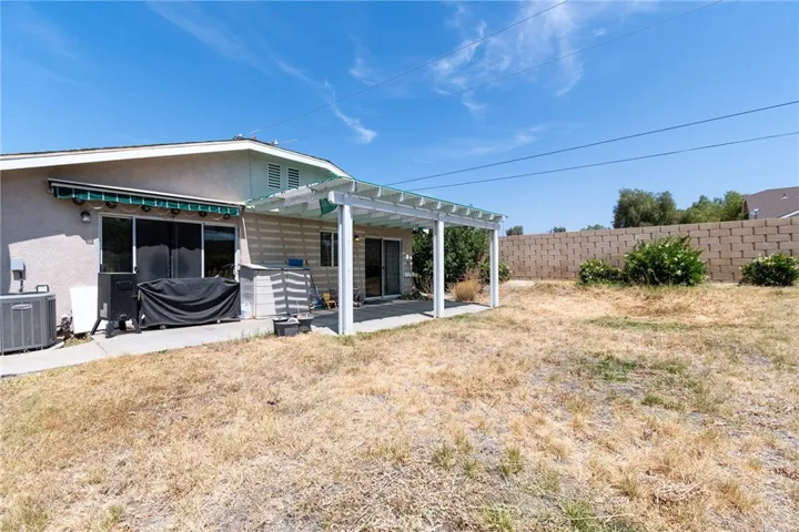 398 Avenue 6, Lake Elsinore, California 92530