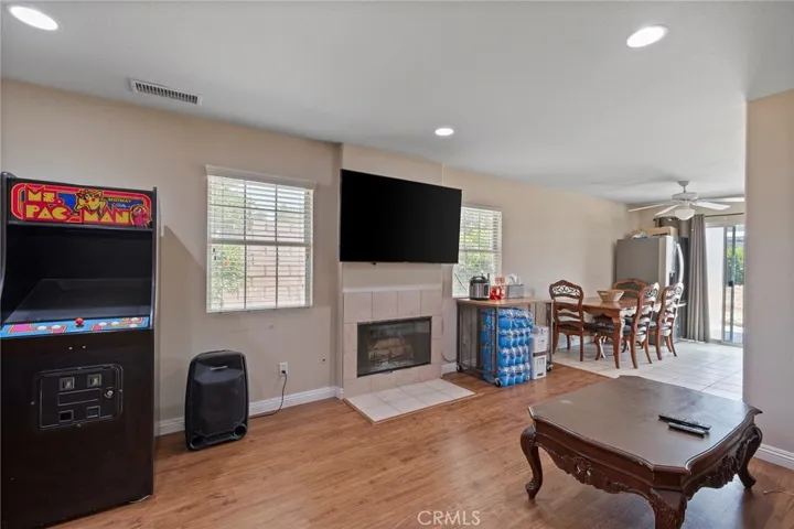 398 Avenue 6, Lake Elsinore, California 92530