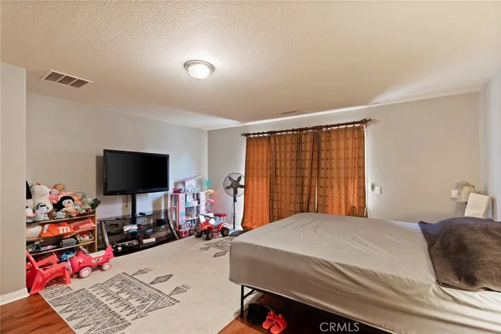 398 Avenue 6, Lake Elsinore, California 92530