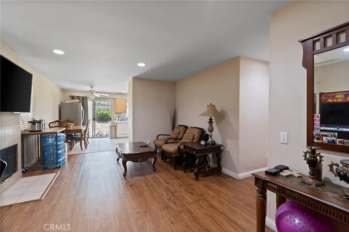 398 Avenue 6, Lake Elsinore, California 92530