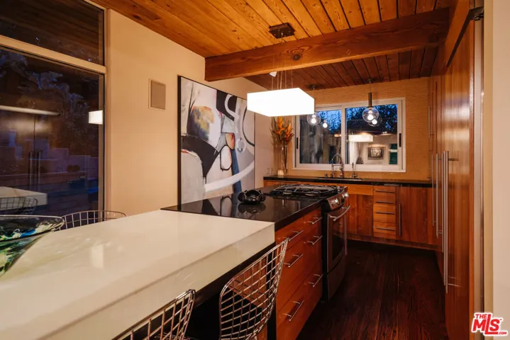 2269 Vasanta Way, Los Angeles, California 90068