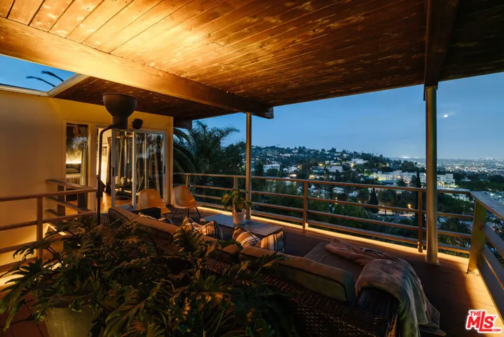 2269 Vasanta Way, Los Angeles, California 90068