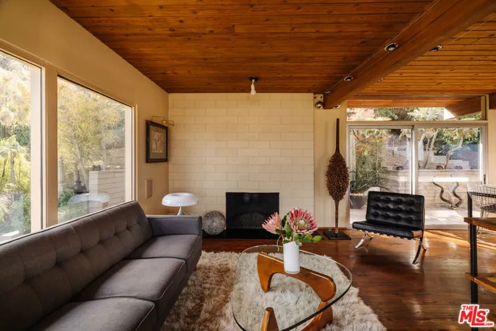 2269 Vasanta Way, Los Angeles, California 90068