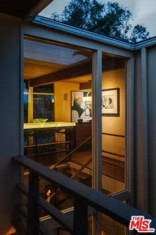 2269 Vasanta Way, Los Angeles, California 90068