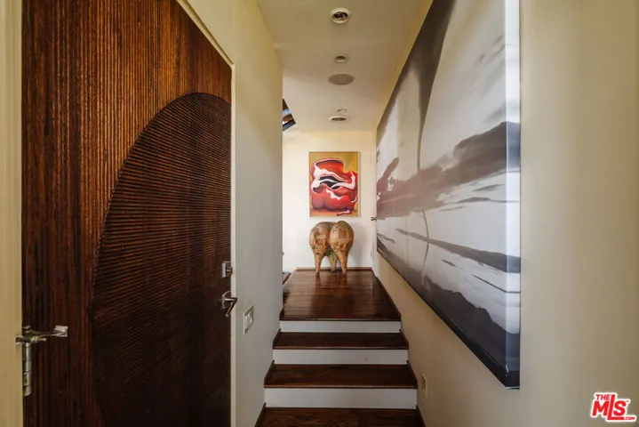 2269 Vasanta Way, Los Angeles, California 90068