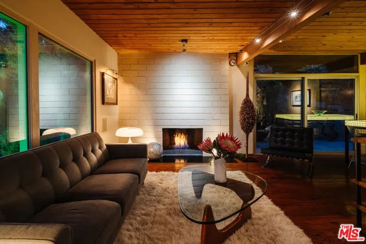 2269 Vasanta Way, Los Angeles, California 90068