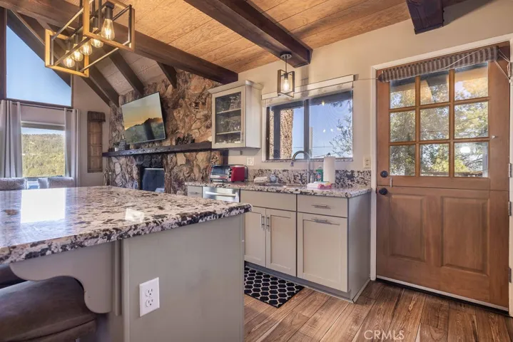 839 Menlo Drive, Big Bear Lake, California 92315