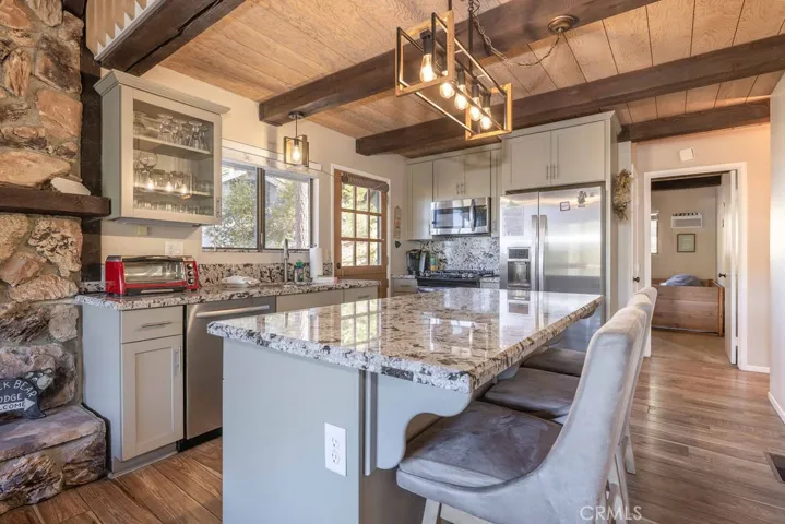 839 Menlo Drive, Big Bear Lake, California 92315