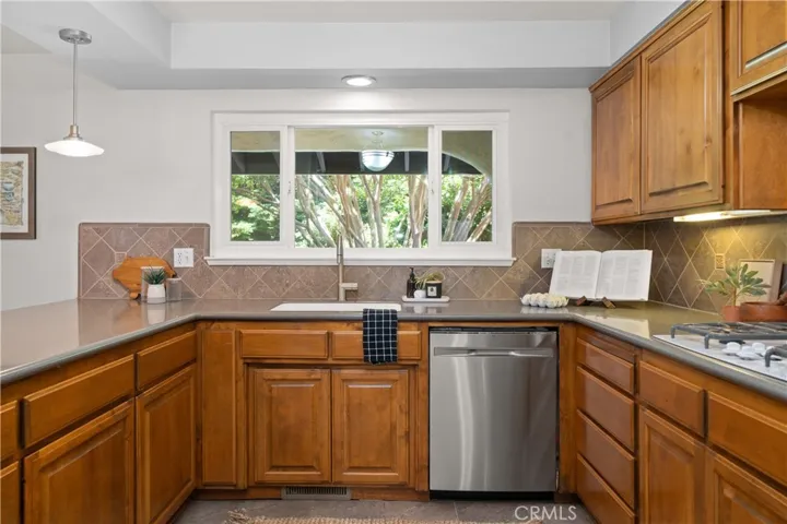 695 Royce Lane, Chico, California 95973