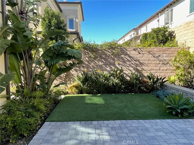65 Tundra, Irvine, California 92602
