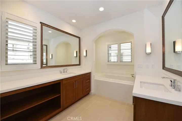 65 Tundra, Irvine, California 92602