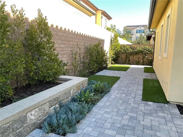 65 Tundra, Irvine, California 92602