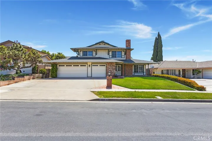 215 N Barryknoll Street, Anaheim Hills, California 92807