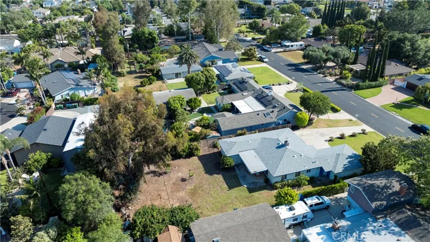 Checkout the depth of the 13,398 square foot lot!