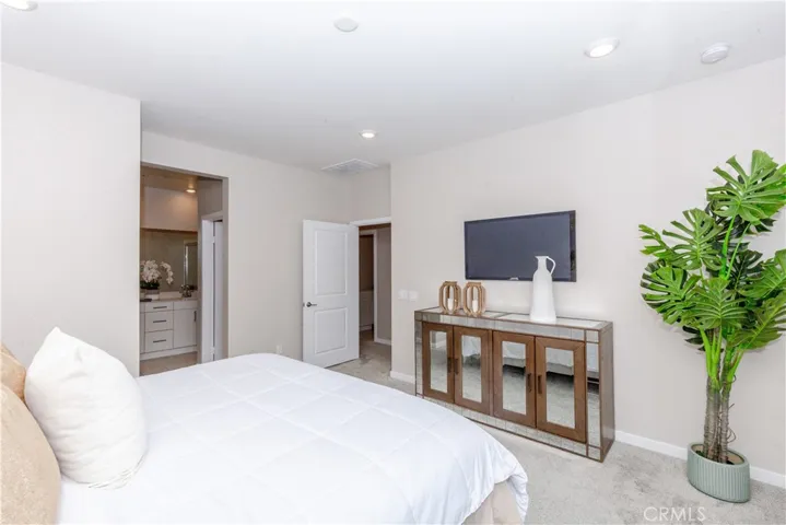 3590 E Peckham Paseo 4, Ontario, California 91761