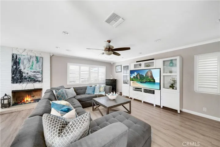 5071 Galway Circle, Huntington Beach, California 92649