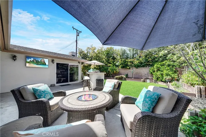 5071 Galway Circle, Huntington Beach, California 92649