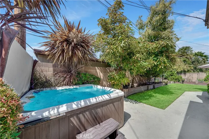 5071 Galway Circle, Huntington Beach, California 92649
