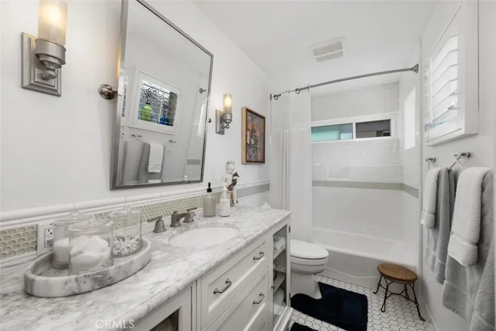 342 Parsons Landing, Long Beach, California 90803