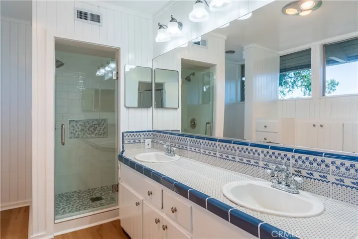 5 Martingale Drive, Rancho Palos Verdes, California 90275