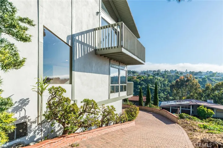 5 Martingale Drive, Rancho Palos Verdes, California 90275