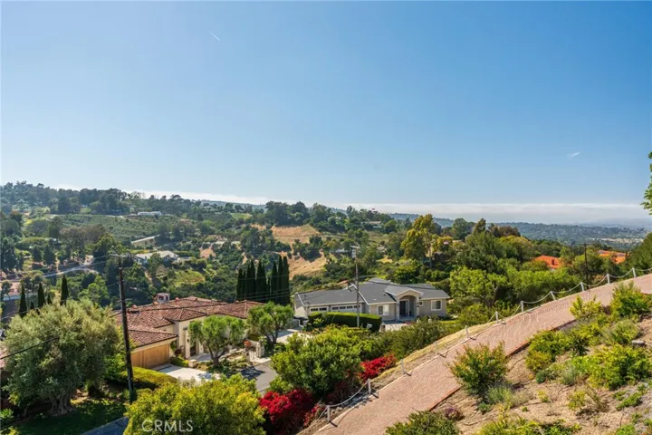 5 Martingale Drive, Rancho Palos Verdes, California 90275