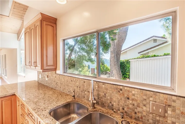 5 Martingale Drive, Rancho Palos Verdes, California 90275