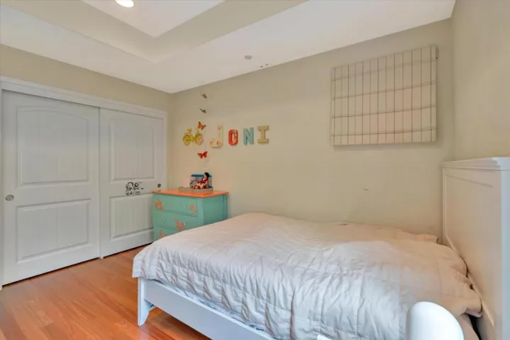 130 Heather Lane, Palo Alto, California 94303