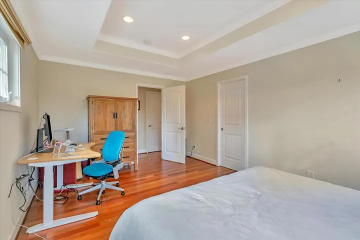 130 Heather Lane, Palo Alto, California 94303