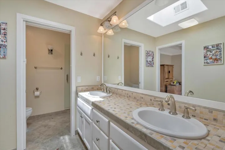 130 Heather Lane, Palo Alto, California 94303