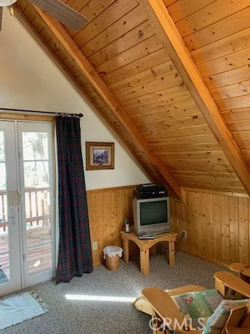 865 Victoria Lane, Sugarloaf, California 92386