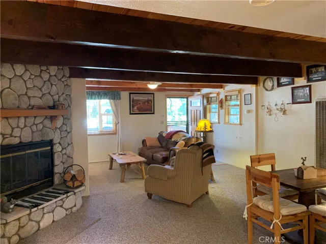 865 Victoria Lane, Sugarloaf, California 92386
