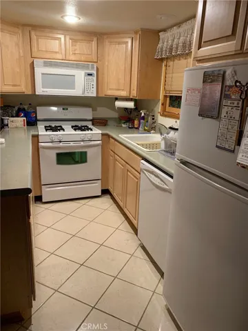 865 Victoria Lane, Sugarloaf, California 92386