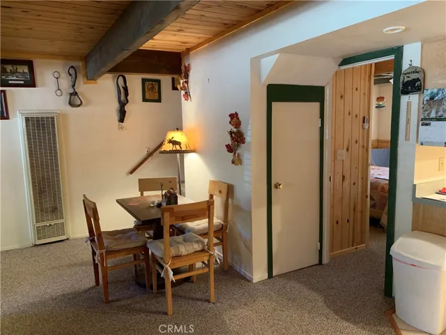 865 Victoria Lane, Sugarloaf, California 92386