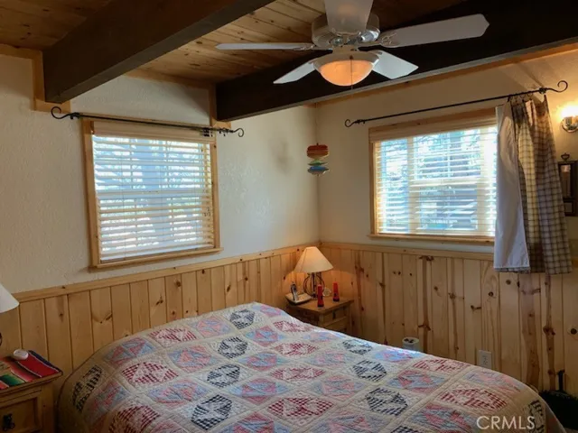 865 Victoria Lane, Sugarloaf, California 92386