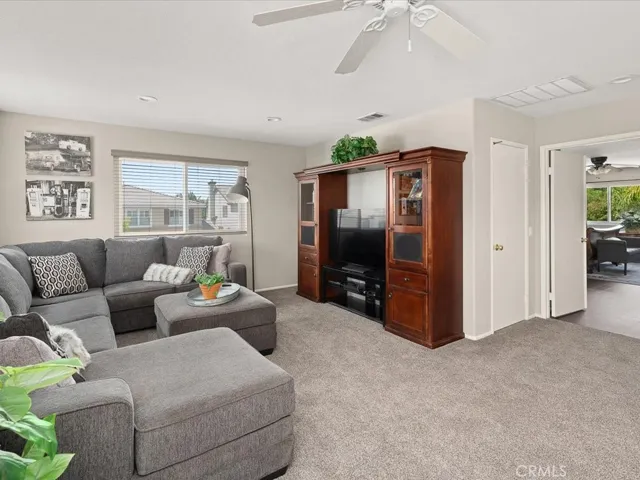 30503 Corsica Place, Castaic, California 91384